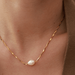 Regal Pearl Twisted Chain Necklace - 