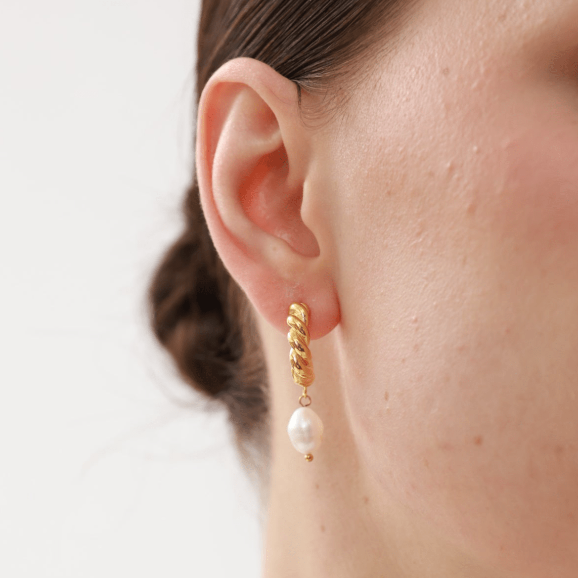 Isla Pearl Rope Hoop Earrings - 