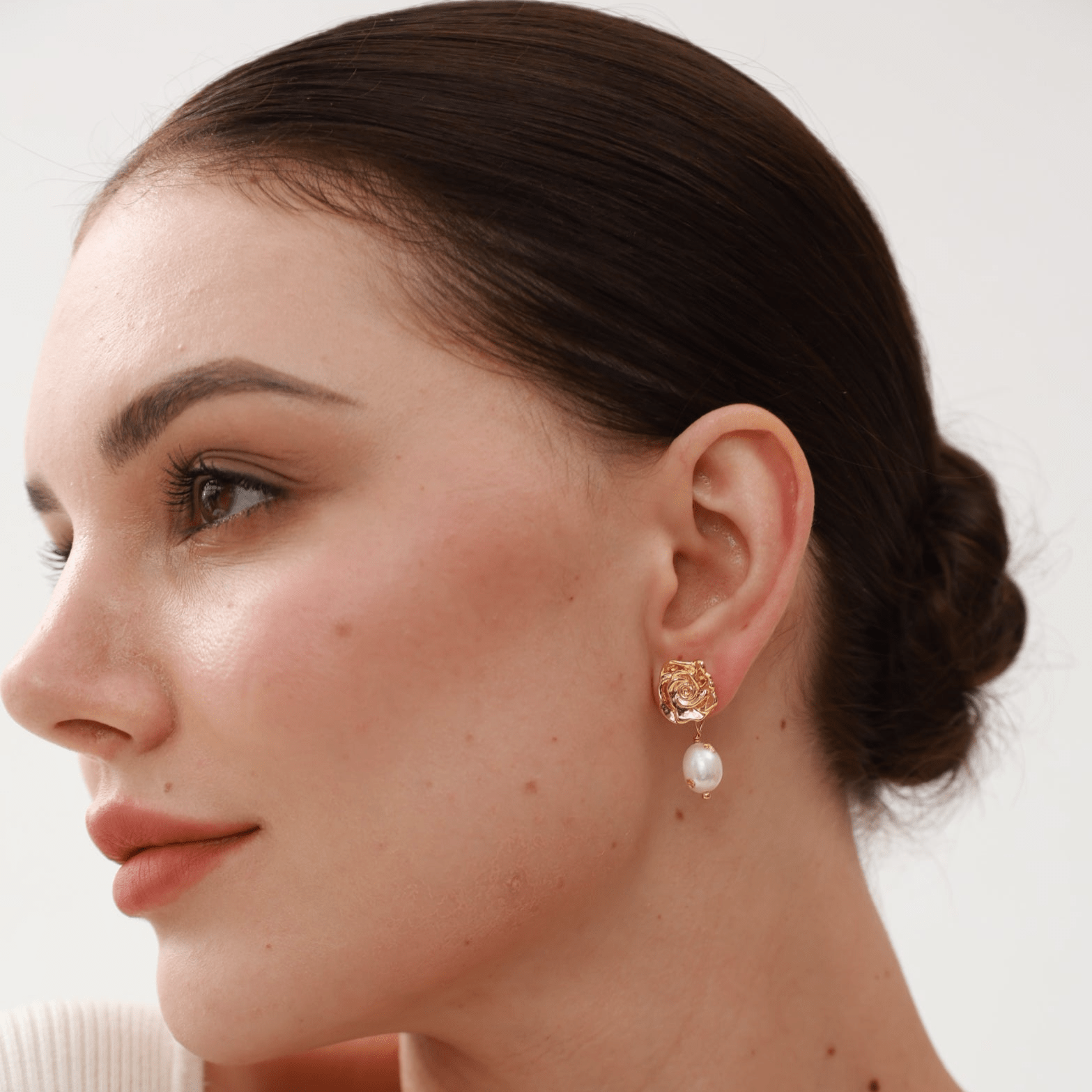 Camellia Stud Earrings - 