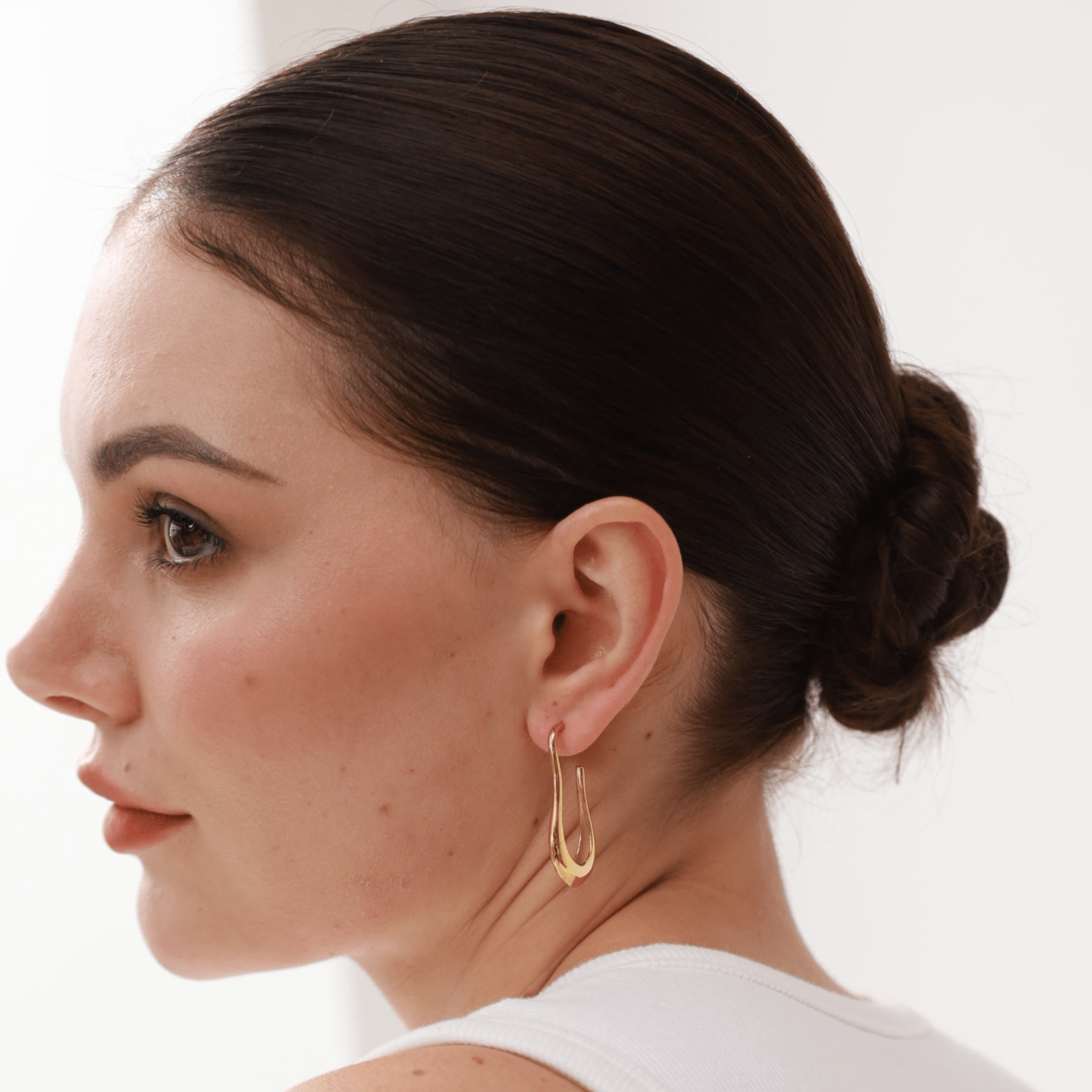 Wavy Hoop Earrings - 