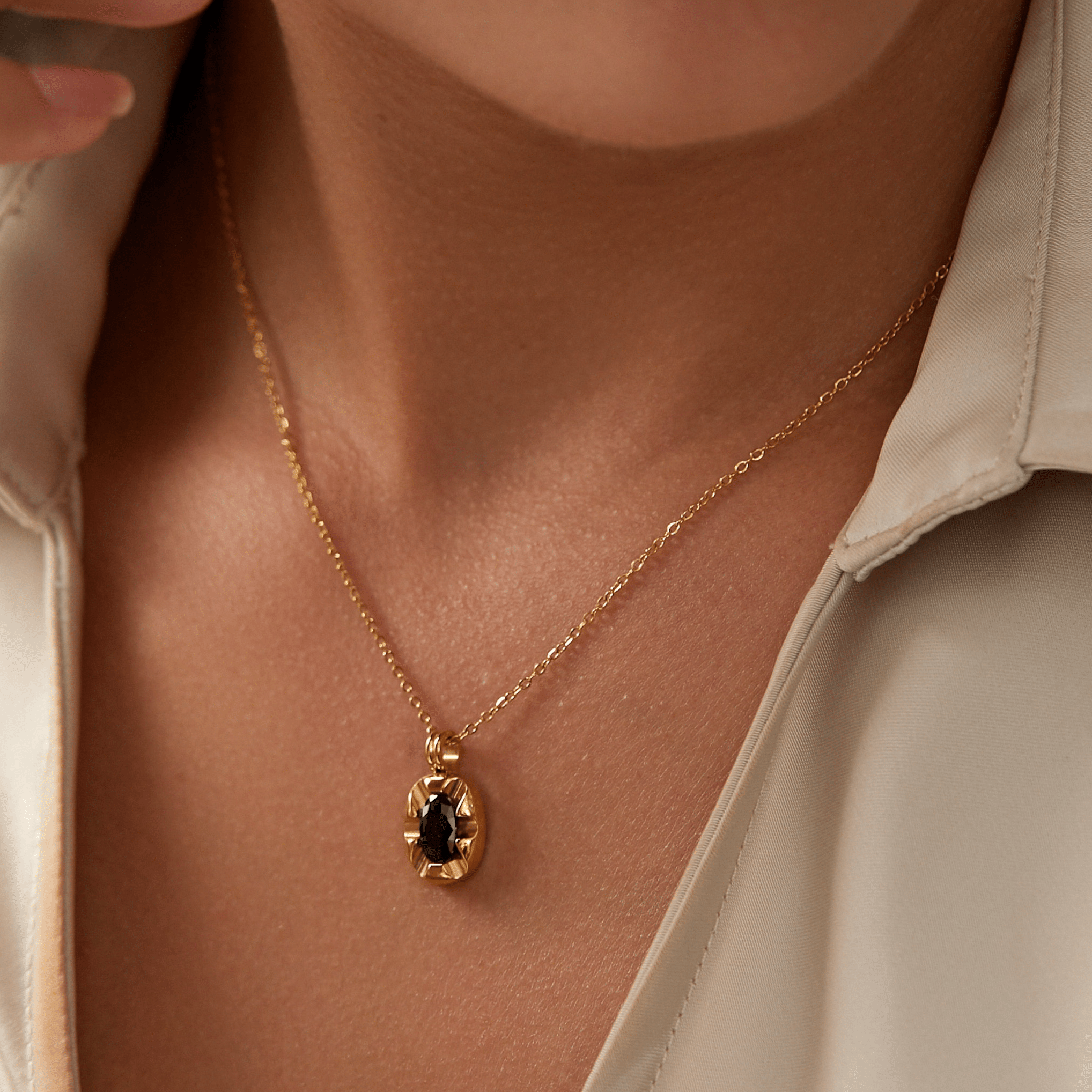 Onyx Sunburst Pendant - 