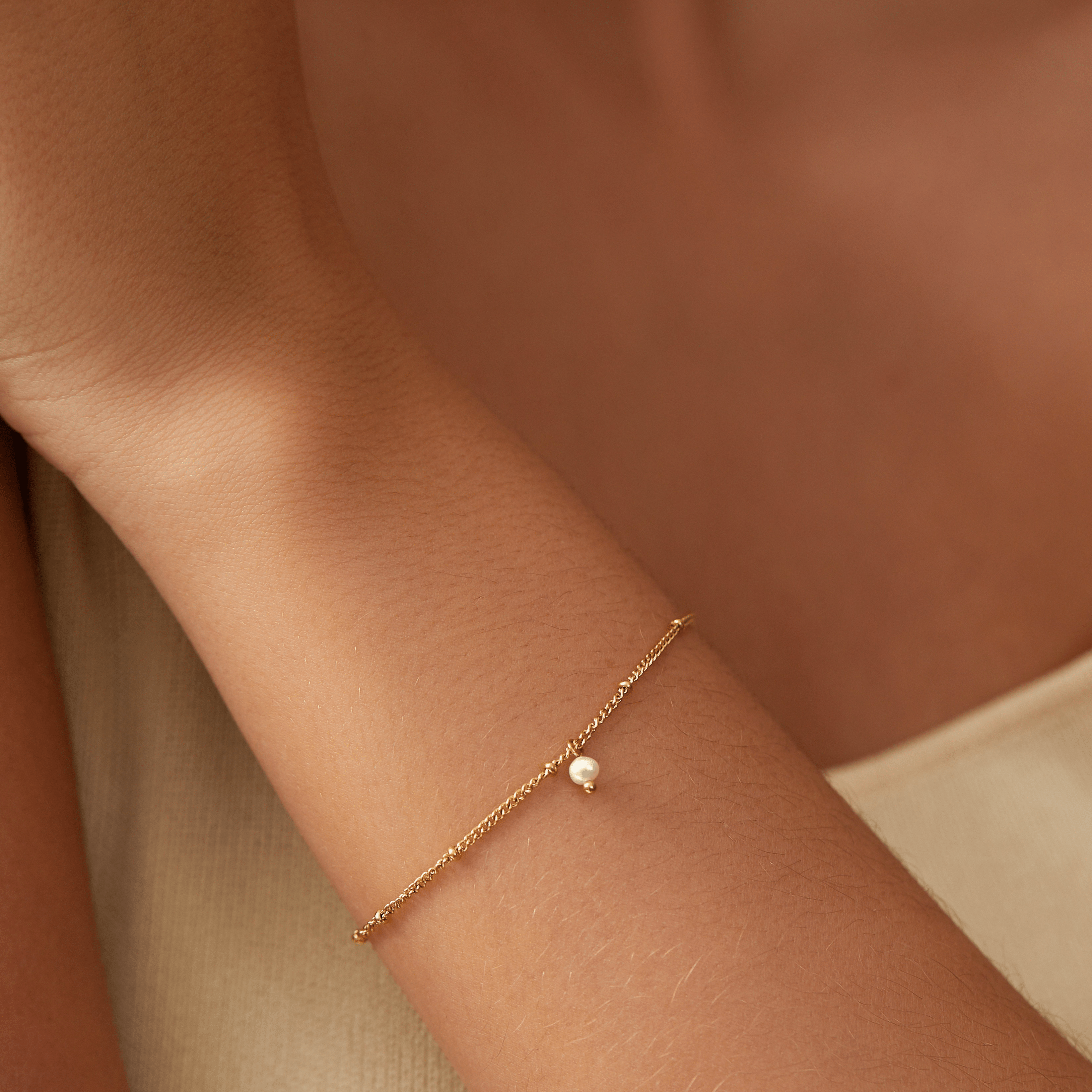 Tiny Pearl Bracelet - 