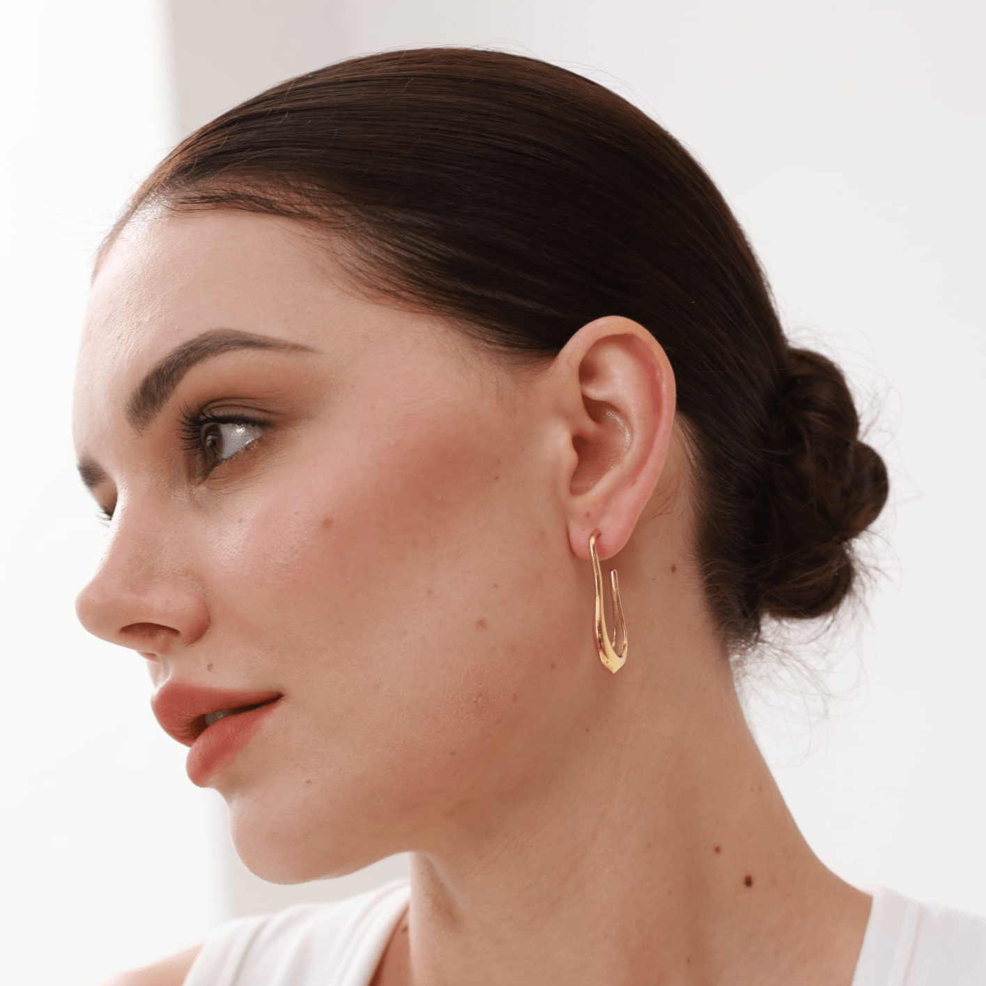Wavy Hoop Earrings - 